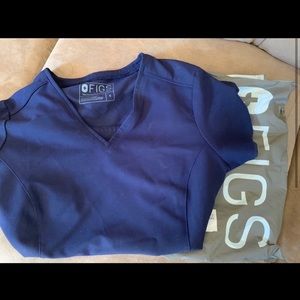 Figs Casma navy scrub top